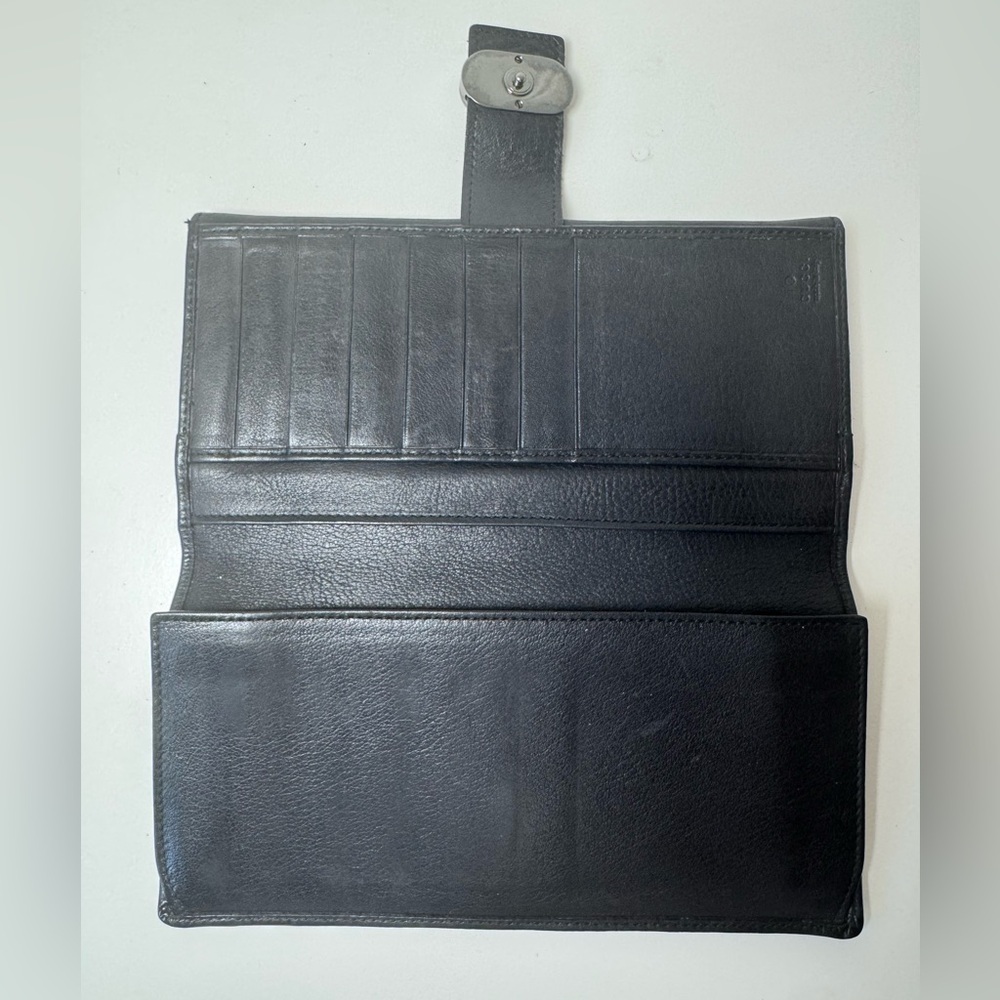 Gucci Women’s Black Leather Long Wallet With Silver Hardware - Picture 9 of 16